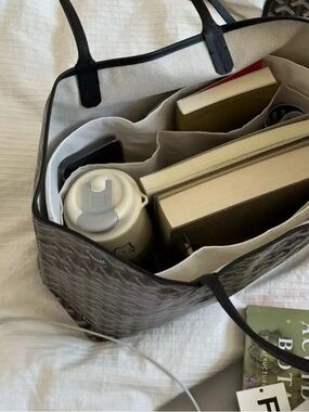Large G Tote - Cream Interior, New